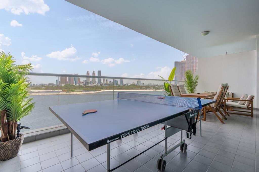 Luxury Palm With Billiard, Pingpong Table And Beach For 4 Apartamento Dubai Exterior foto